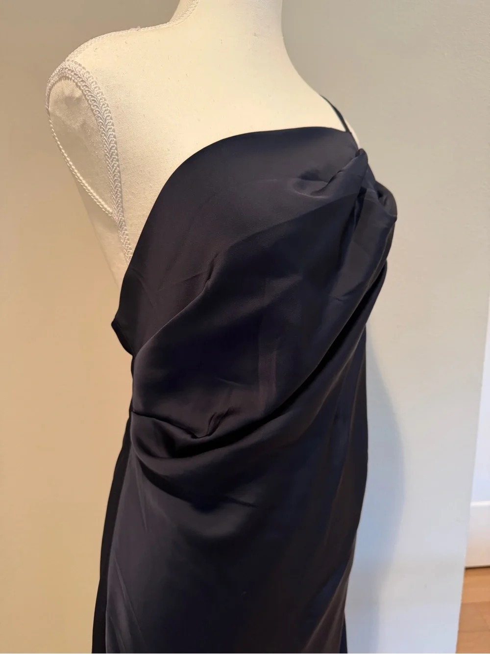 One-Shoulder Strap Navy Draped Satin Dress - Picture 2 of 5